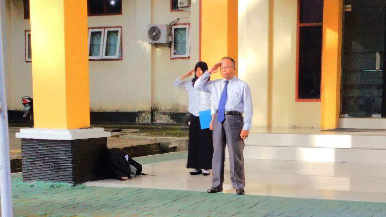 Mahasiswa PPG Unkhair Gelar Upacara Hari Senin