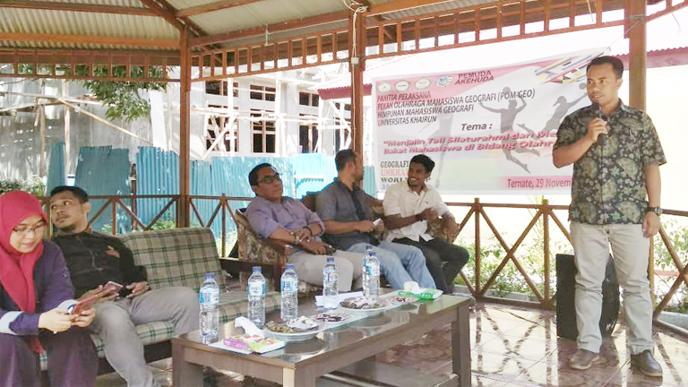 32 Tim Sepak Bola Ramaikan Pekan Olah Raga Mahasiswa Geografi