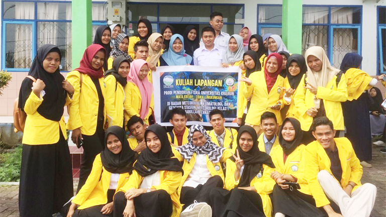 Mahasiswa Prodi Pendidikan Fisika FKIP Unkhair Kunjungi BMKG Kelas I Ternate