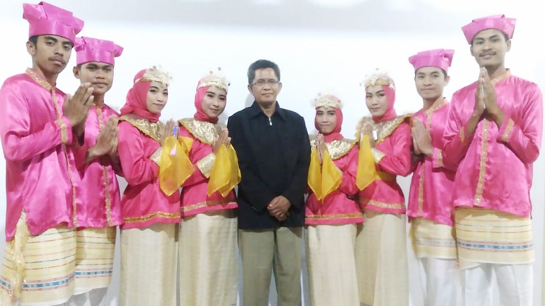 Komunitas Sanggar Seni Matematika Meriahkan Festival Legu Gam 2019