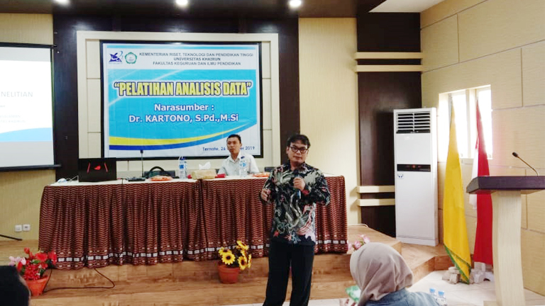 Tingkatkan Kualitas Penelitian, Dosen FKIP Unkhair Ikuti Pelatihan Analisis Data