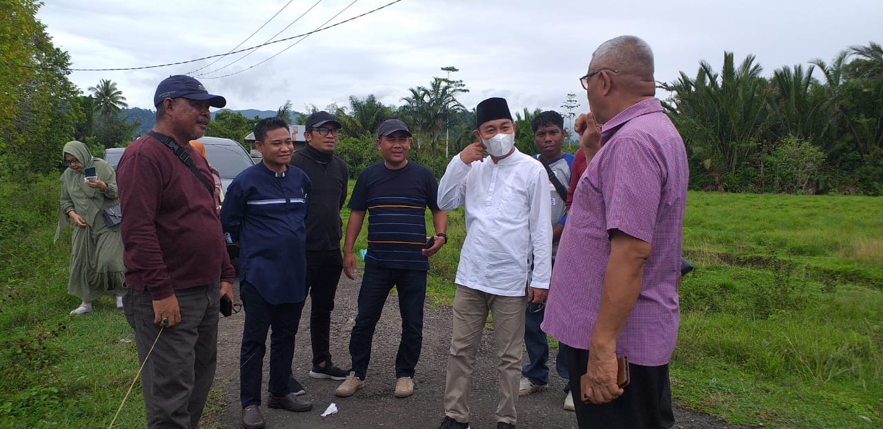 Rektor, Wali Kota Tikep dan Para Dekan Meninjau Lokasi Baru Universitas Khairun di Akelamo Oba Tidore Kepulauan