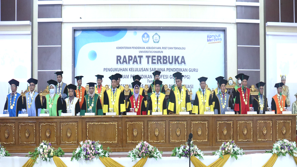 Rektor Kukuhkan 662 Mahasiswa Pendidikan Profesi Guru (PPG) Tahun 2022