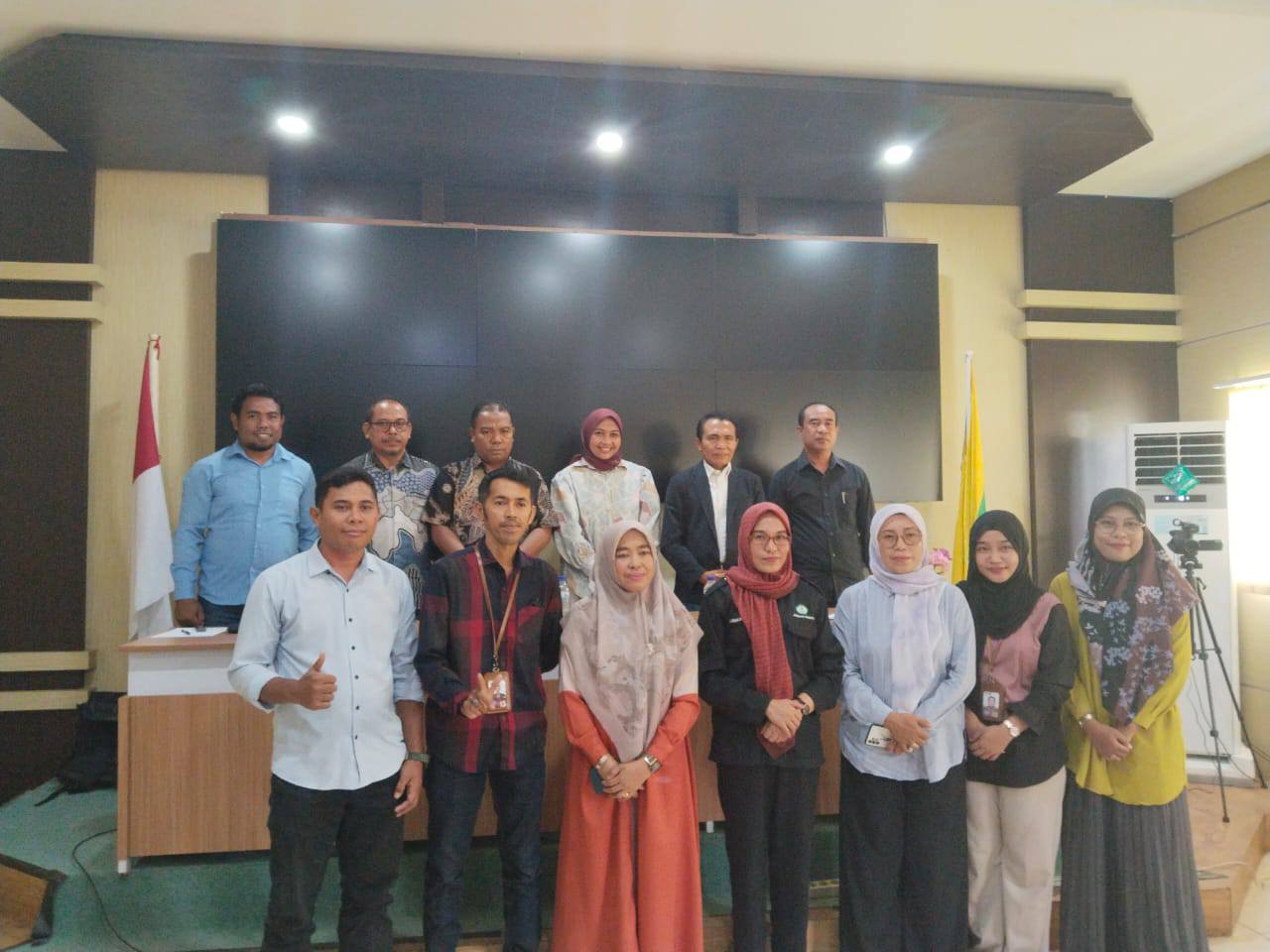 FKIP Universitas Khairun Gelar Bedah Buku Bersama Prof. Dr. Gufran Ali Ibrahim, M.S