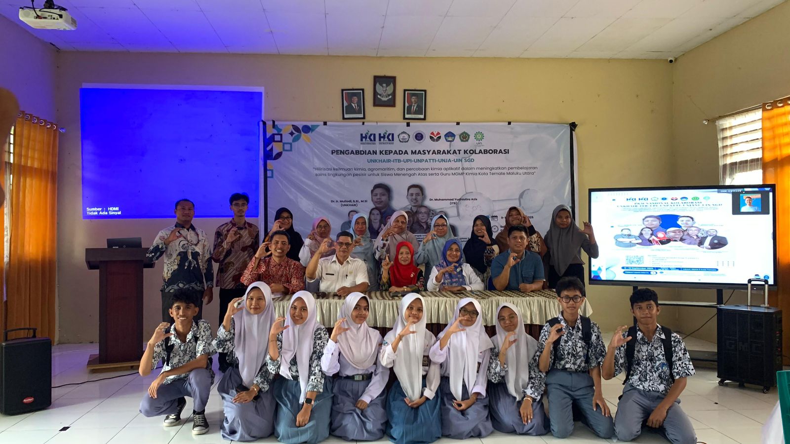 Kolaborasi Nasional Enam Universitas Gelar Pelatihan Peningkatan Kompetensi Guru dan Siswa SMA Kota Ternate